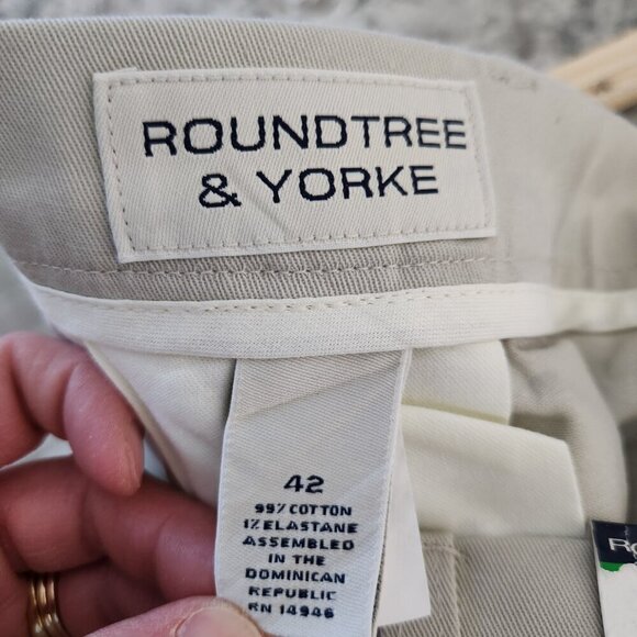 Roundtree and Yorke Men's Pleated Khaki Shorts 42 Waist - Picture 5 of 7